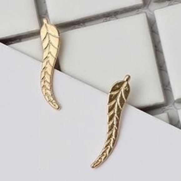 Gold Feather Leaf Earrings - Picture 3 of 3